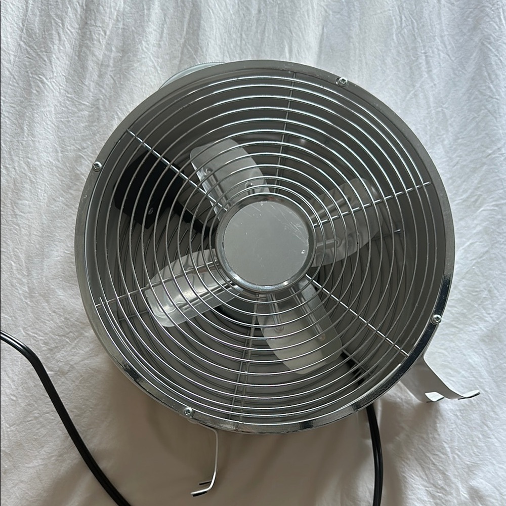 Silver Metal Desk Fan